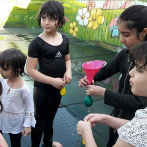 عکس بازی گروهی کودکان